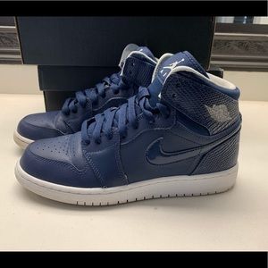 Nike Air Jordan Retro 1 High GS ‘Midnight Navy’ - 6.5Y